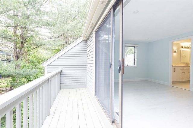 14 Deer Path 6, Maynard, MA 01754