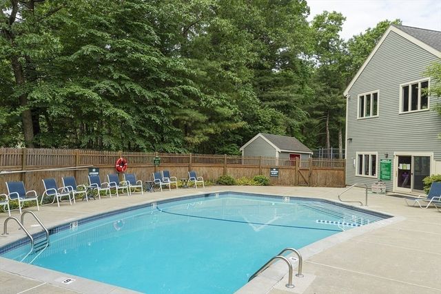14 Deer Path 6, Maynard, MA 01754