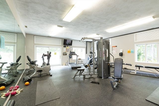 14 Deer Path 6, Maynard, MA 01754