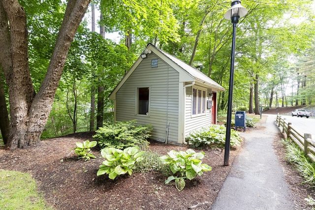14 Deer Path 6, Maynard, MA 01754