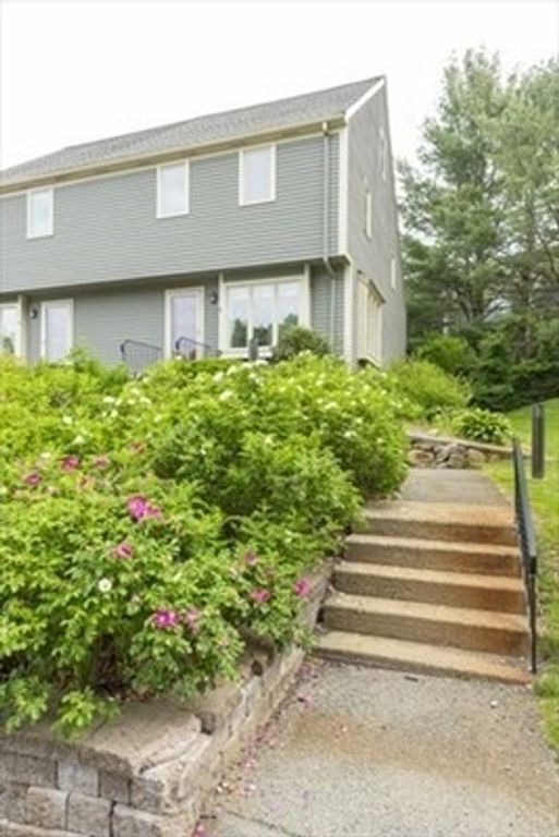 14 Deer Path 6, Maynard, MA 01754