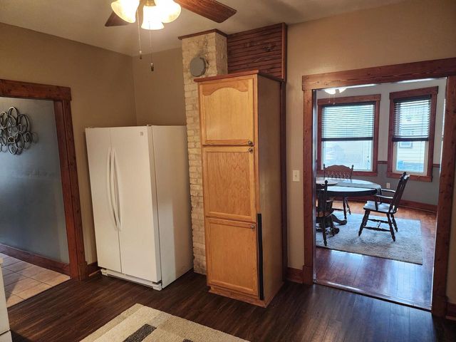 706 S 9th STREET, Watertown, WI 53094