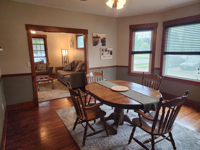 706 S 9th STREET, Watertown, WI 53094