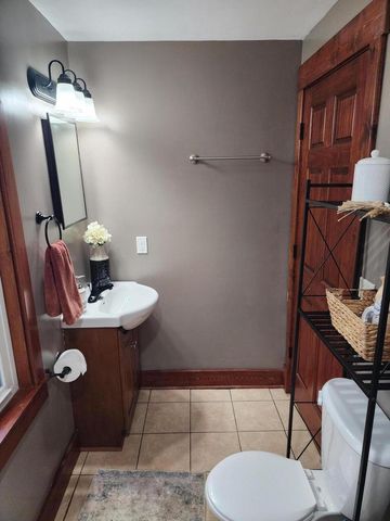 706 S 9th STREET, Watertown, WI 53094