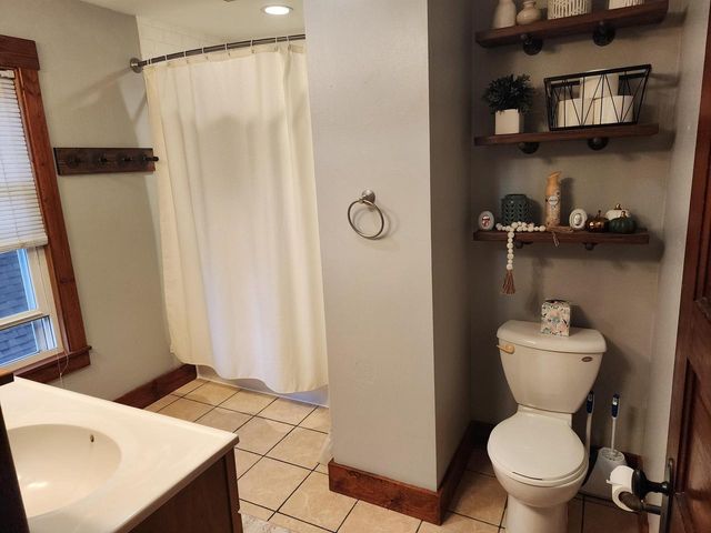 706 S 9th STREET, Watertown, WI 53094