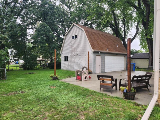 706 S 9th STREET, Watertown, WI 53094