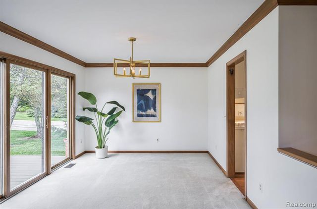 37514 Amber Drive, Farmington Hills, MI 48331
