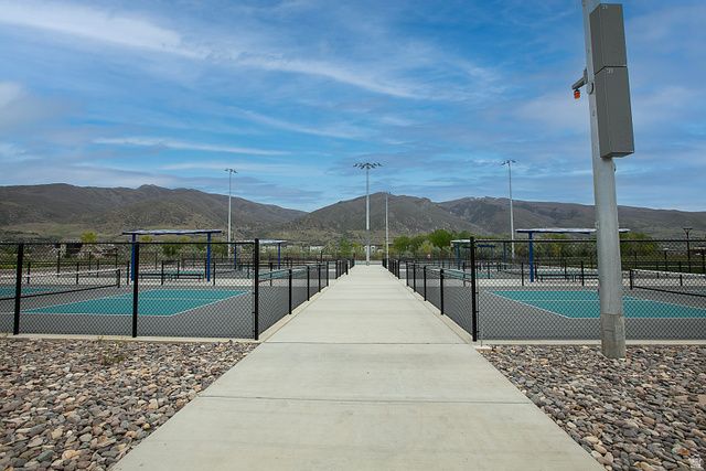1470 W COOK, Farmington, UT 84025