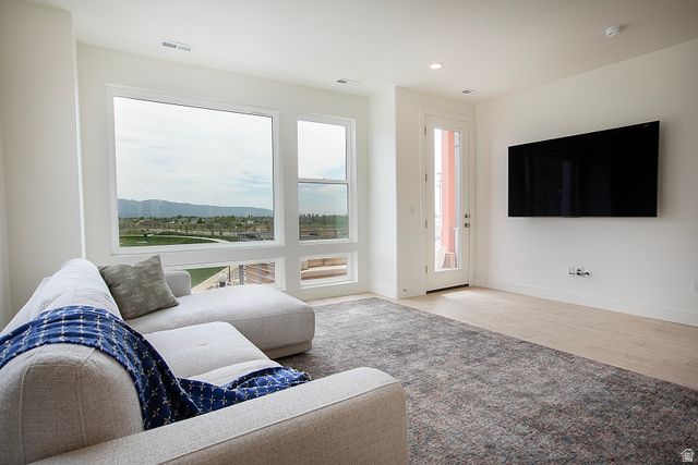 1470 W COOK, Farmington, UT 84025