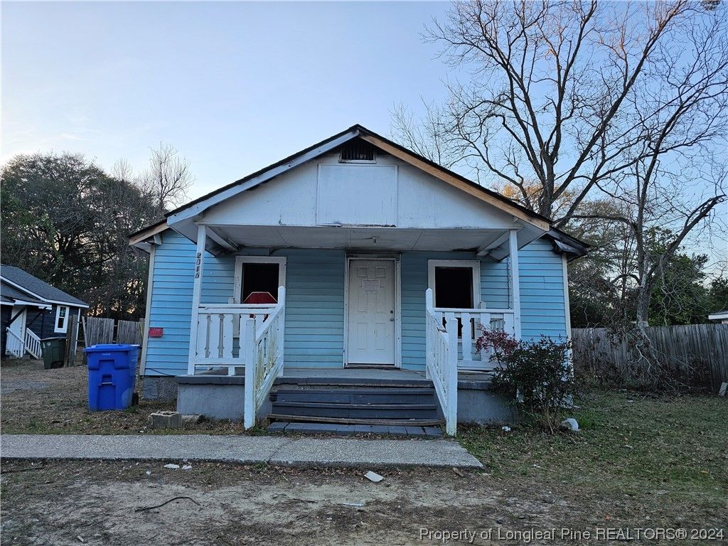 2016 Center Street, Fayetteville, NC 28306 — exterior