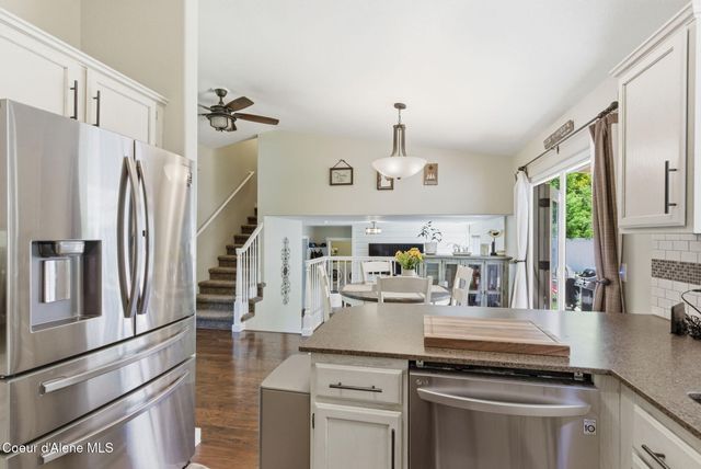 5268 E Woodland DR, Post Falls, ID 83854