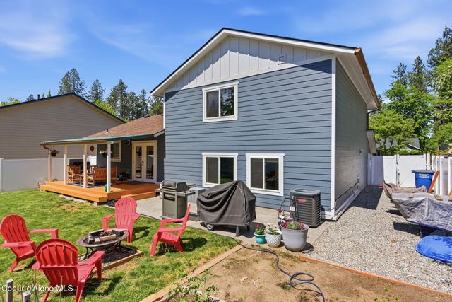 5268 E Woodland DR, Post Falls, ID 83854