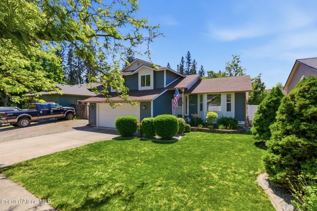 5268 E Woodland DR, Post Falls, ID 83854