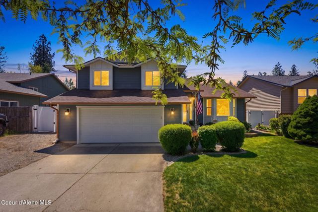 5268 E Woodland DR, Post Falls, ID 83854