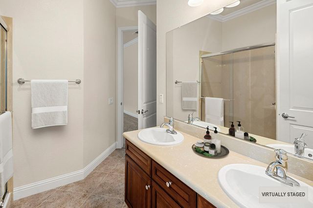 2446 Langtree Dr, Roseville, CA 95747