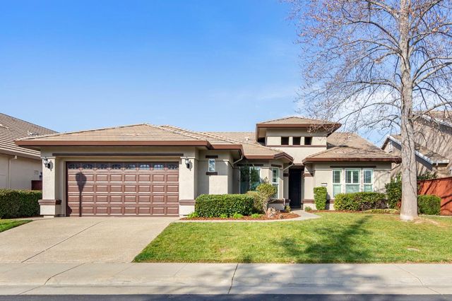 2446 Langtree Dr, Roseville, CA 95747