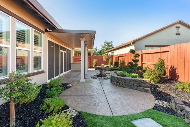 2446 Langtree Dr, Roseville, CA 95747