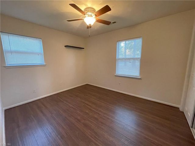 621 Bethune DR, Virginia Beach, VA 23452