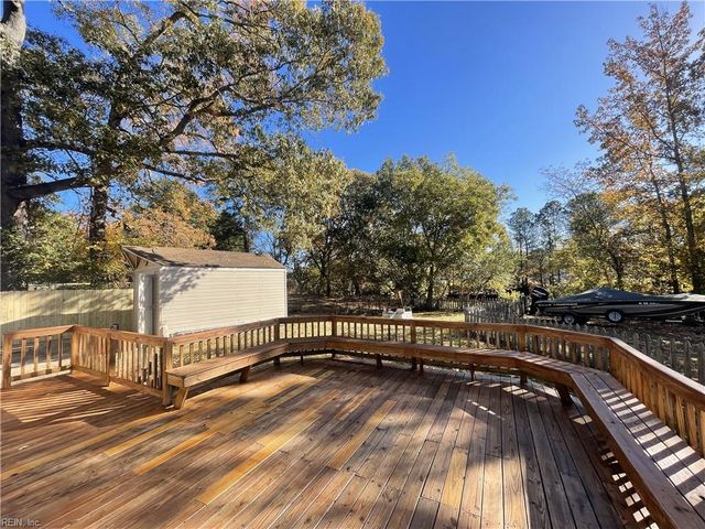 621 Bethune DR, Virginia Beach, VA 23452