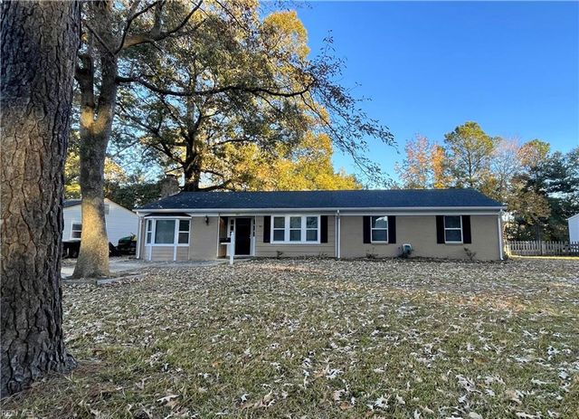 621 Bethune DR, Virginia Beach, VA 23452
