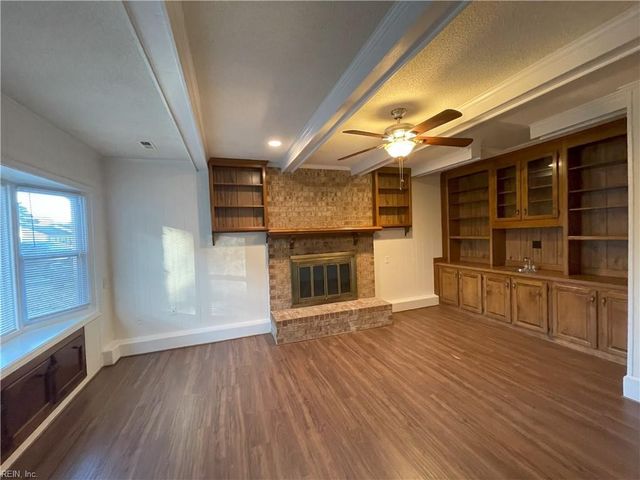 621 Bethune DR, Virginia Beach, VA 23452