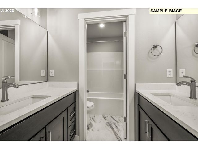 137 Nw MAWRCREST Ave, Gresham, OR 97030