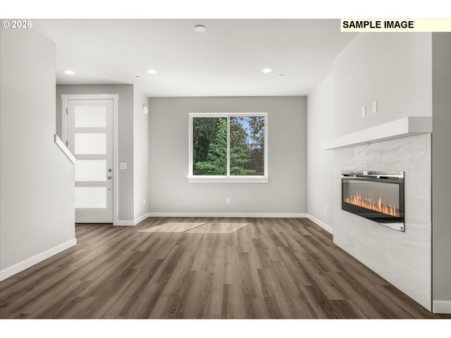 137 Nw MAWRCREST Ave, Gresham, OR 97030