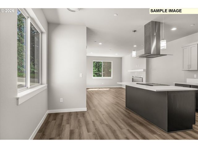 137 Nw MAWRCREST Ave, Gresham, OR 97030