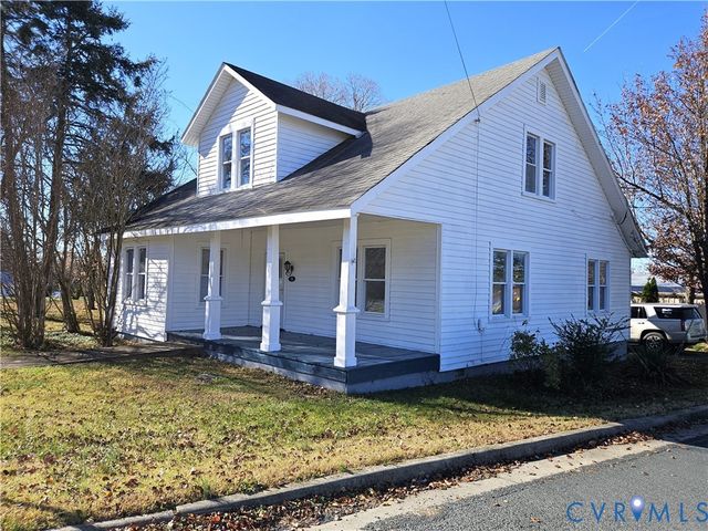 74 Conner St, Dillwyn, VA 23936