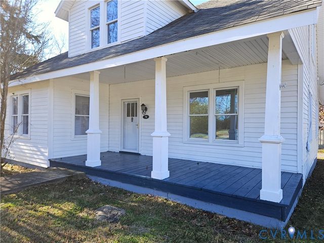 74 Conner St, Dillwyn, VA 23936