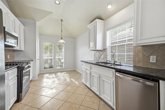 872 Rock Harbor Lane, League City, TX 77573