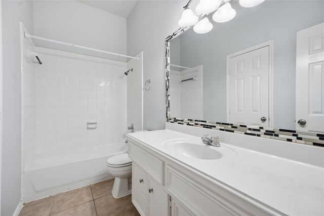 872 Rock Harbor Lane, League City, TX 77573