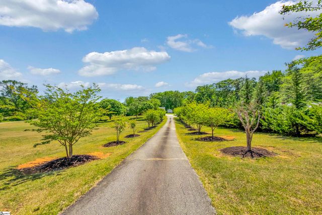 635 Dacusville Road, Marietta, SC 29661