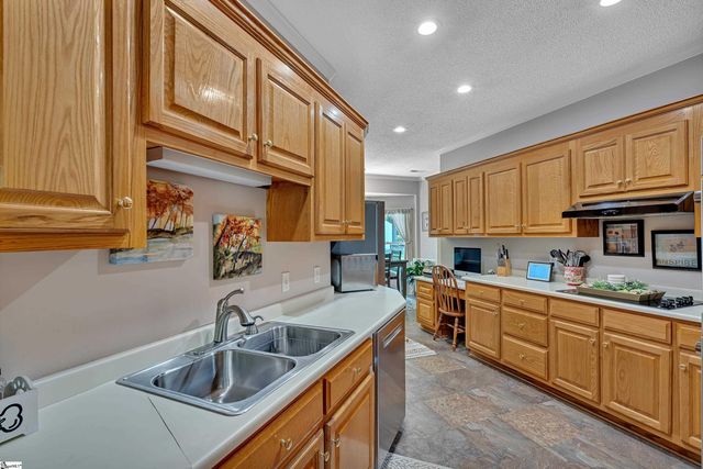 635 Dacusville Road, Marietta, SC 29661