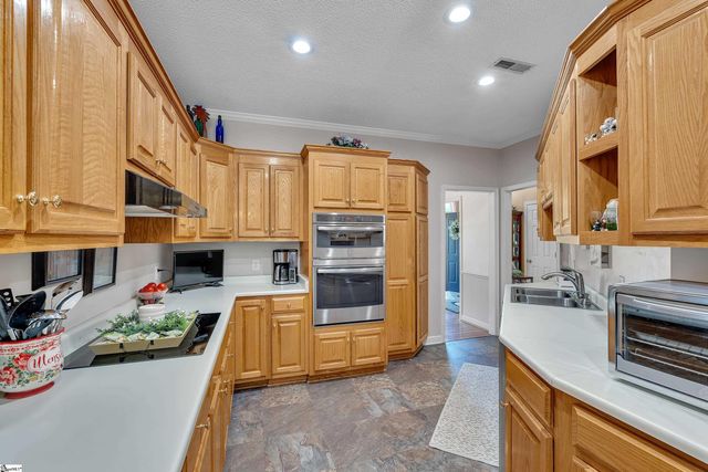 635 Dacusville Road, Marietta, SC 29661