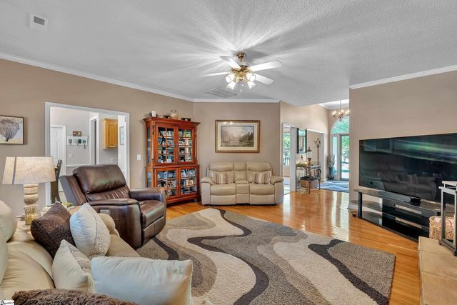 635 Dacusville Road, Marietta, SC 29661