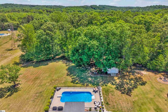 635 Dacusville Road, Marietta, SC 29661