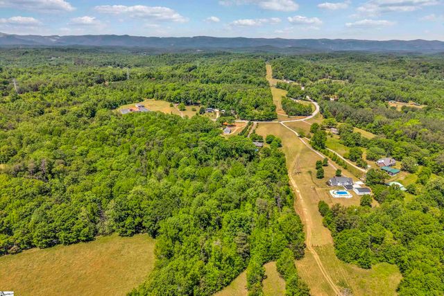 635 Dacusville Road, Marietta, SC 29661