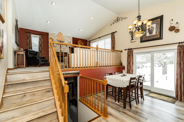 5731 Lancaster Place NW, Rochester, MN 55901