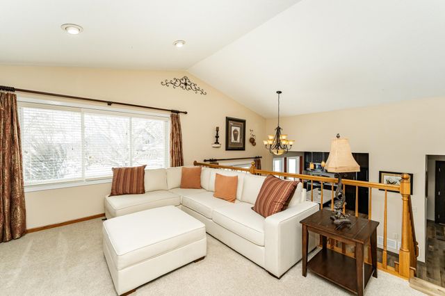 5731 Lancaster Place NW, Rochester, MN 55901