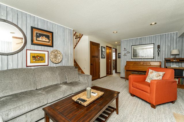 5731 Lancaster Place NW, Rochester, MN 55901