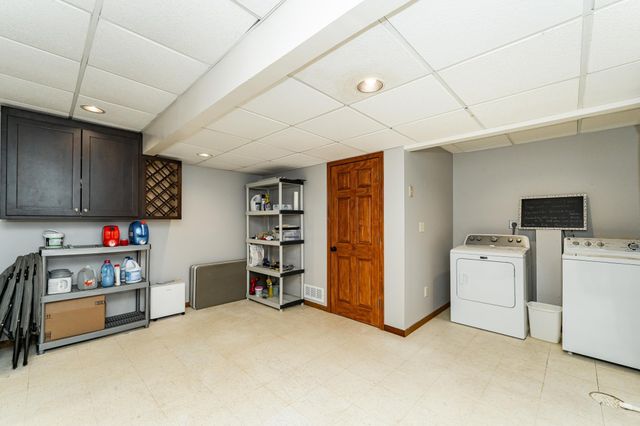 5731 Lancaster Place NW, Rochester, MN 55901