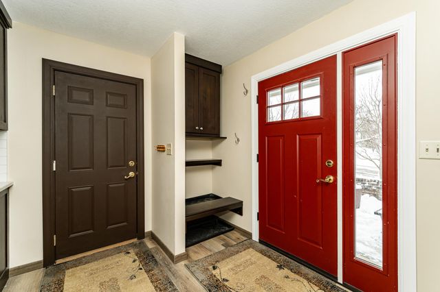 5731 Lancaster Place NW, Rochester, MN 55901