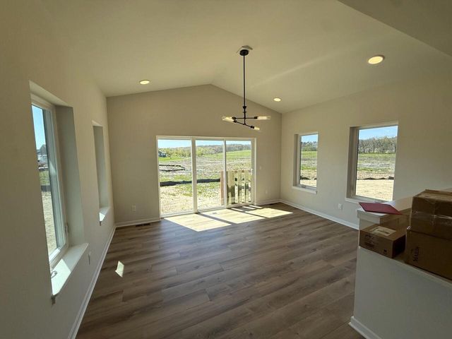 N66W25683 Big Sky DRIVE, Sussex, WI 53089
