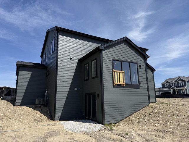 N66W25683 Big Sky DRIVE, Sussex, WI 53089