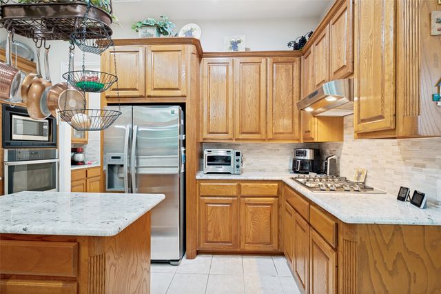 111 Red Bluff Drive, Hickory Creek, TX 75065