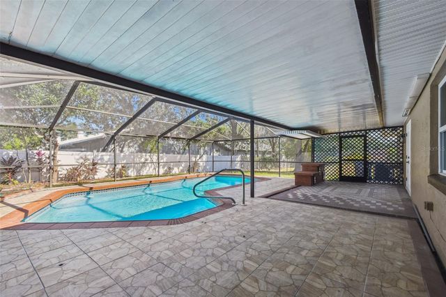 512 MAHOGANY DRIVE, Seffner, FL 33584