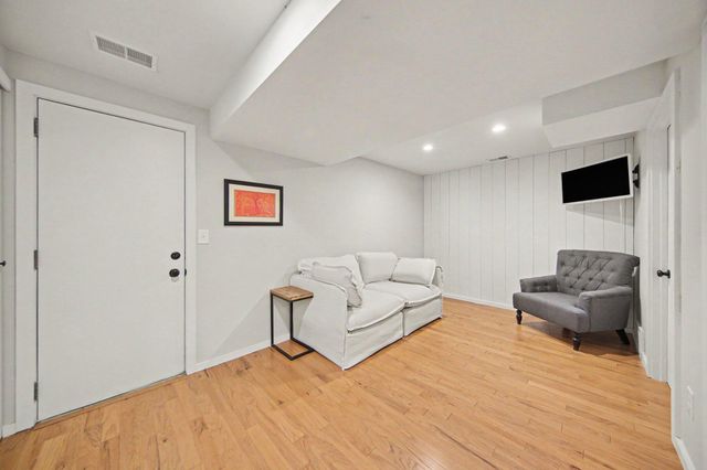 520 Carolina Avenue, Ann Arbor, MI 48103