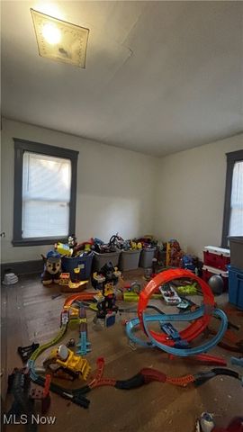 1616 E 93rd Street, Cleveland, OH 44106