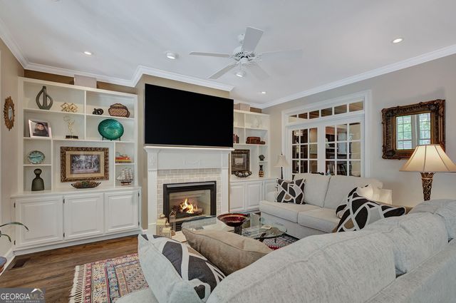 180 Shoreline Circle, Newnan, GA 30263